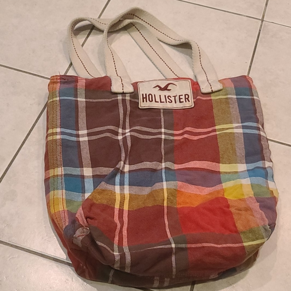 *LAST CHANCE* Multi Colored Plaid Hollister Bag 🌈